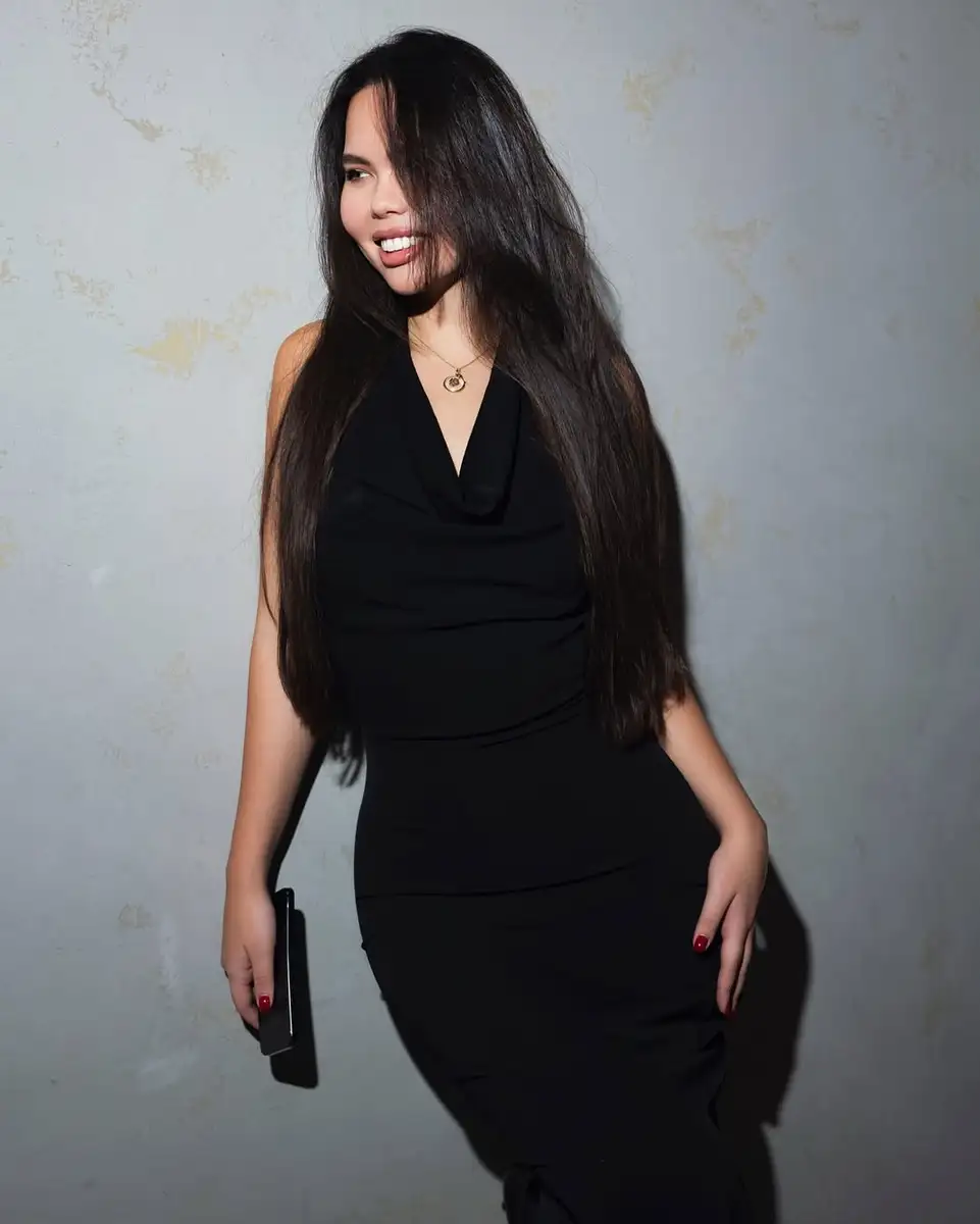 Adeline escort in Dubai