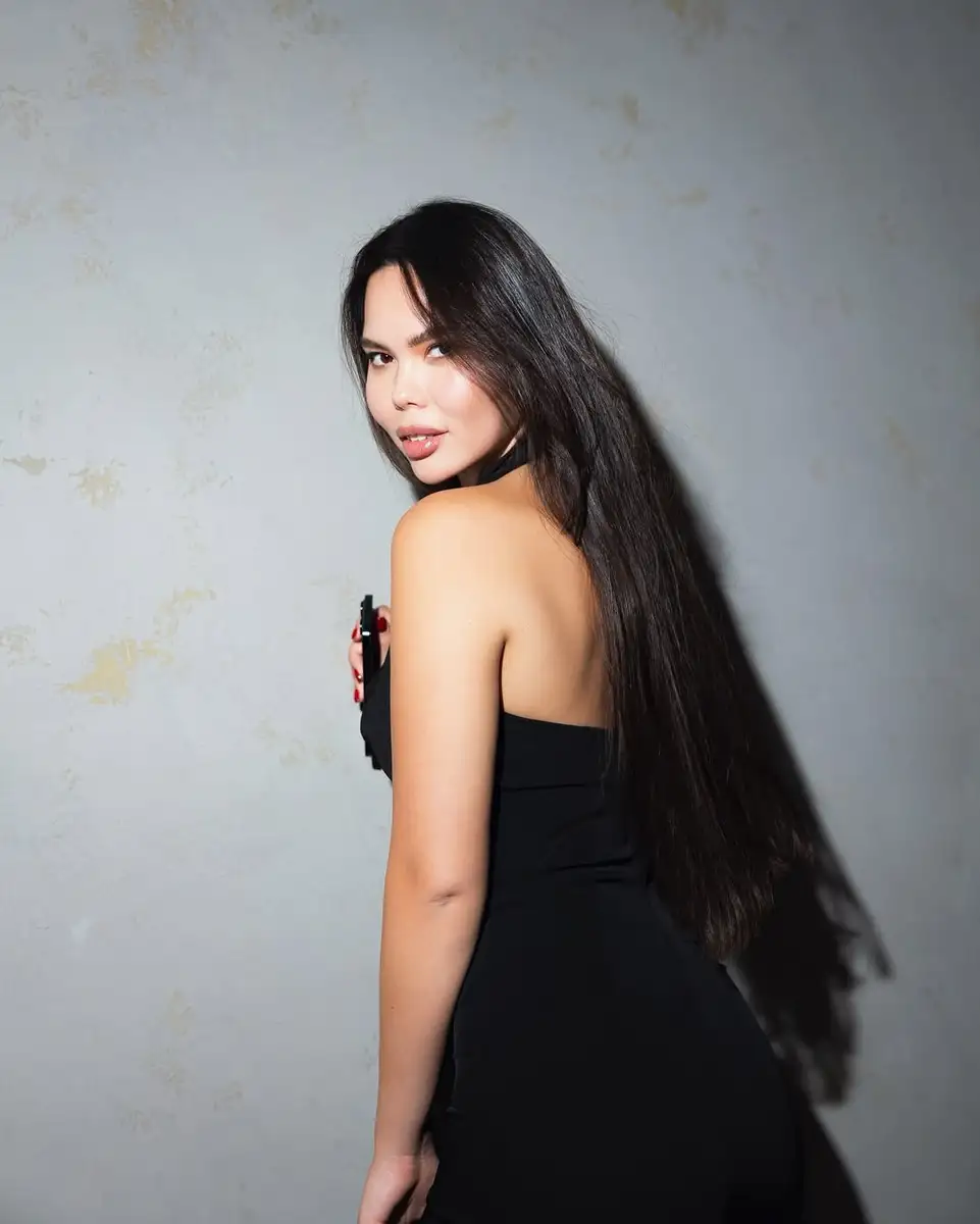 Adeline escort in Dubai