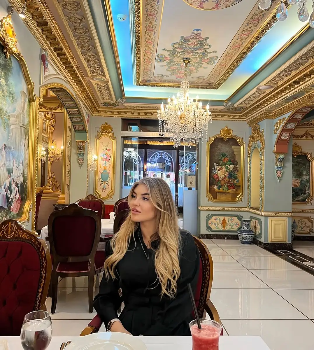 Camilla escort in Moscow