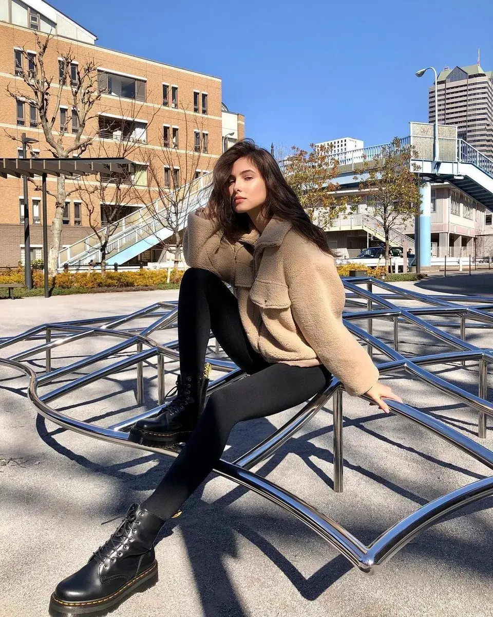 Helena escort in Moscow