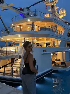 Vivienne escort in Moscow